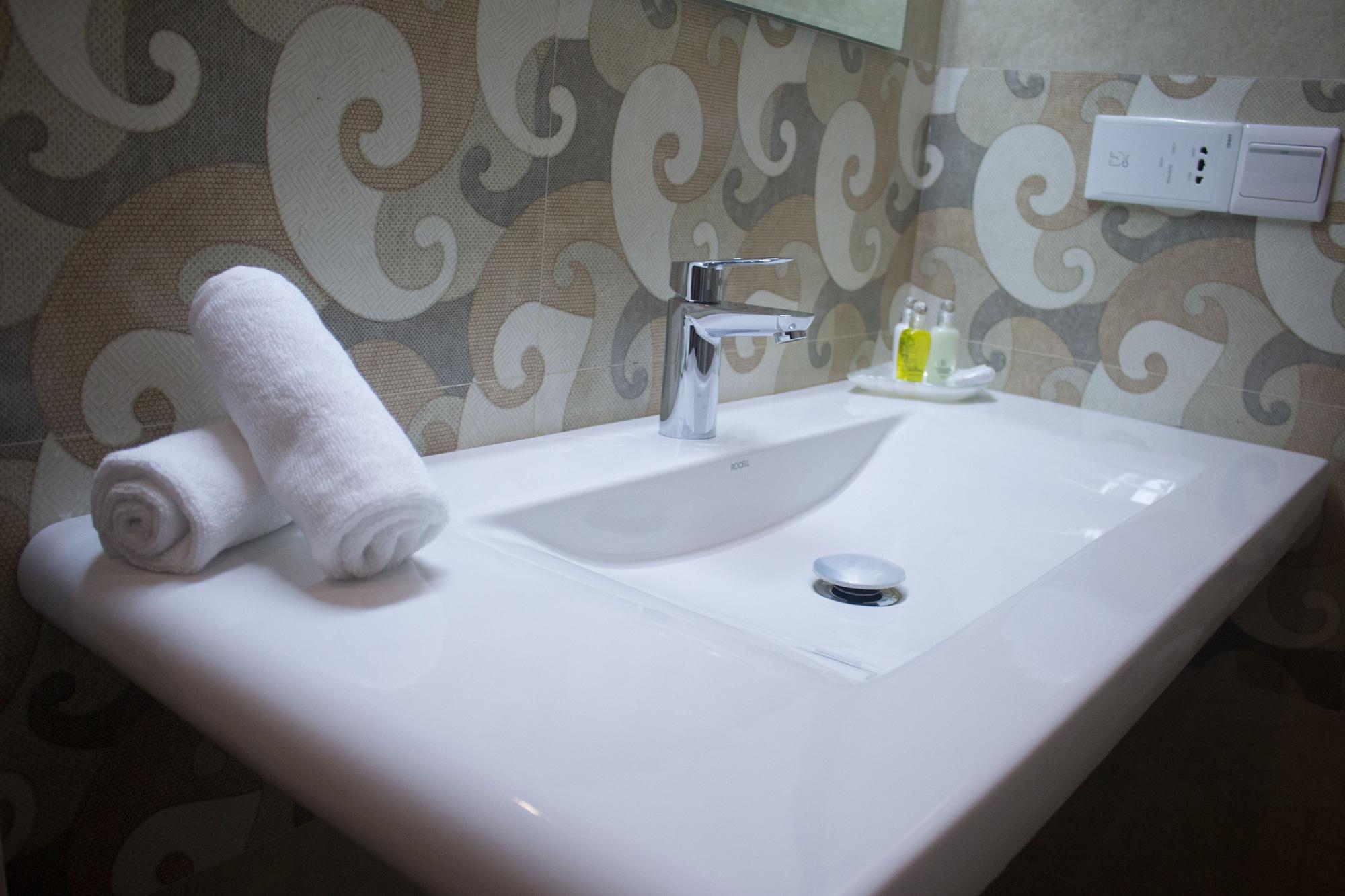 The Suite 262 Negombo Exterior photo